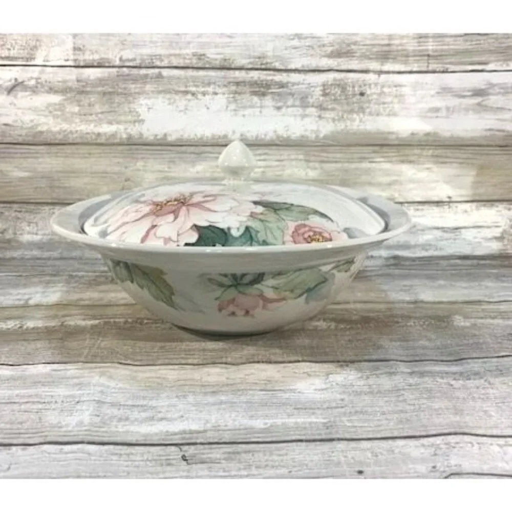 Johnson‎ Brothers Covered Soup Tureen 10